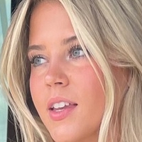 Iza Leslie Nahé