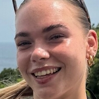 Izzy Swin Nahé