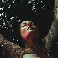 Jessie J Nahé
