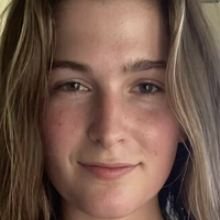 josieplayfulfree Nahé
