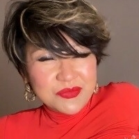 Julia Woo Nahé