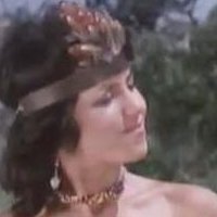 Julie Newdow Nahé
