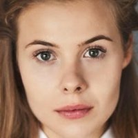 Karolina Staniec Nahé
