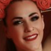 Kate Errington Nahé