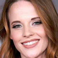 Katie Leclerc Nahé