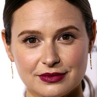 Katie Lowes Nahé