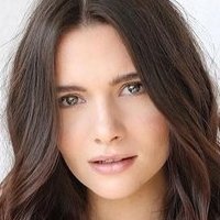 Katie Stevens Nahé