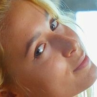 Kelly Collins (Model) Nahé