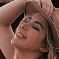 Kelsey Darragh Nahé