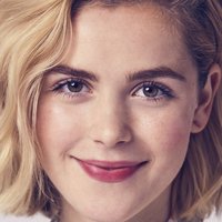 Kiernan Shipka Nahé