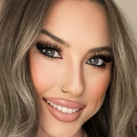 KrissyV Nahé