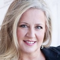 Kristi Cline Nahé