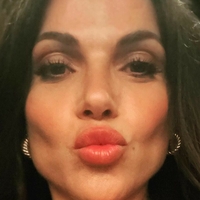 Lana Parilla Nahé