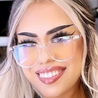 Latina Barista Nahé