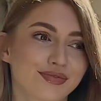 Laura Michelle Maske Nahé