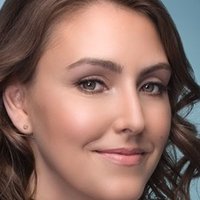 Lauren Adams Nahé