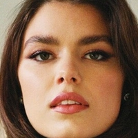Lauren Searle Nahé