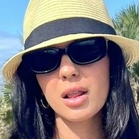LaurenRad Nahé