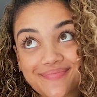 Laurie Hernandez Nahé