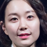 Lee You-young Nahé