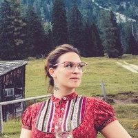 Lena Hoschek Nahé