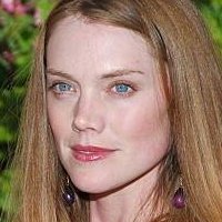 Leslie Stefanson Nahé
