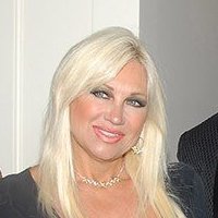 Linda Hogan Nahé