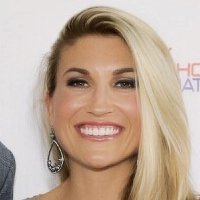 Lindsay Clubine Nahé