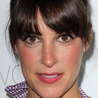 Lindsay Sloane Nahé