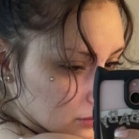 Liquorstoregirl Nahé