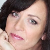 Lisa Romano Nahé
