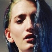 Liz Harvey Nahé