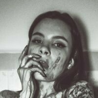 Liz Oliver Nahé