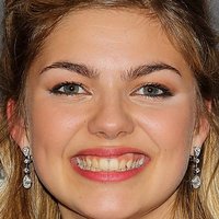 Louane Emera Nahé