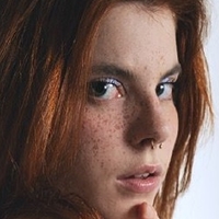 Lucilla Jiggly Nahé