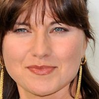 Lucy Lawless Nahé
