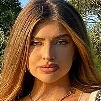 Lucy Ya Nahé