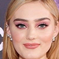 Meg Donnelly Nahé