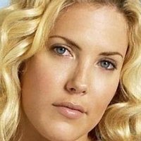 Mercedes McNab Nahé