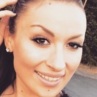 Mia Gucek Nahé