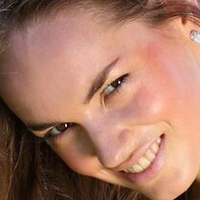 Milana F Nahé