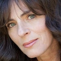 Mira Furlan Nahé
