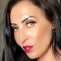 Mistress Dee Nahé
