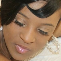Ms Nikki Nahé