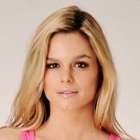 Natasha Gilbert Nahé