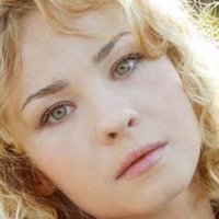 Natasha Rinis Nahé