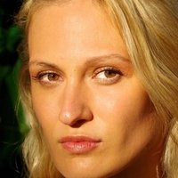 Nika Khitrova Nahé