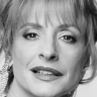 Patti LuPone Nahé