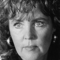 Pauline Collins Nahé