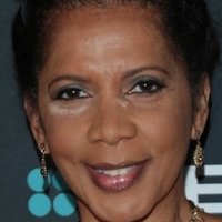 Penny Johnson Nahé